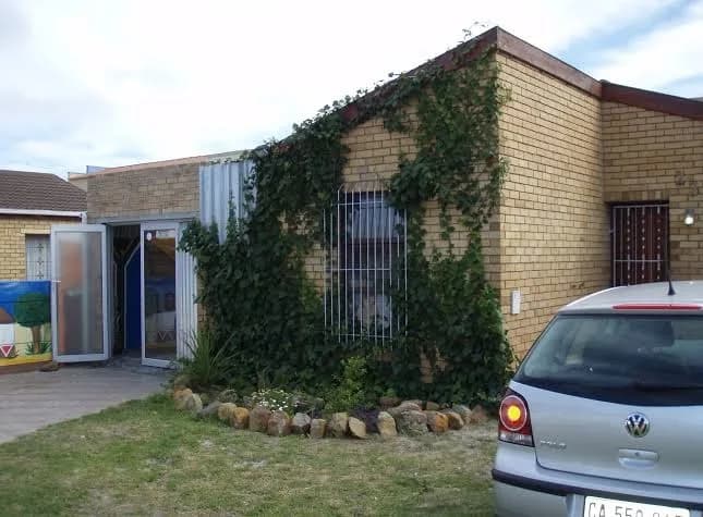 Radebe S Bed and Breakfast in Langa