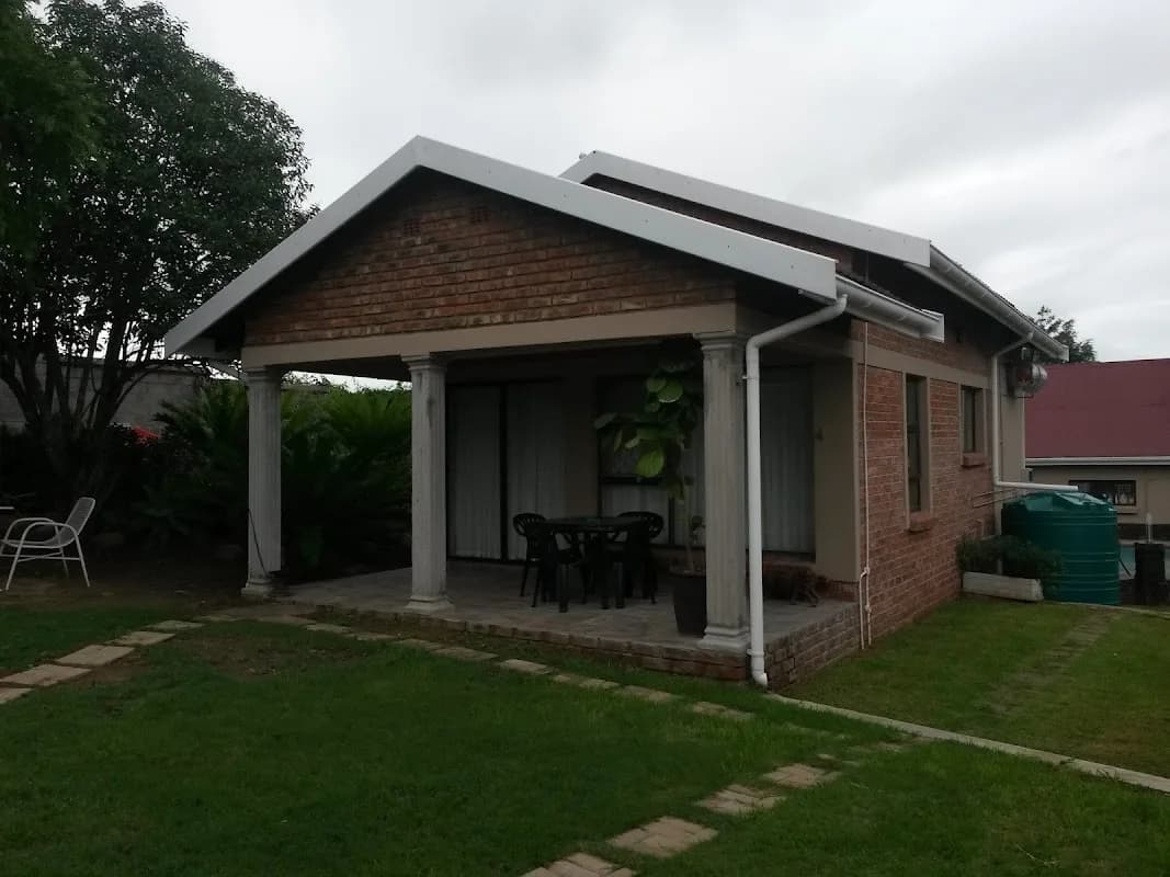Intaka Guest House & Backpackers (Essential Service provider) in Cambridge East