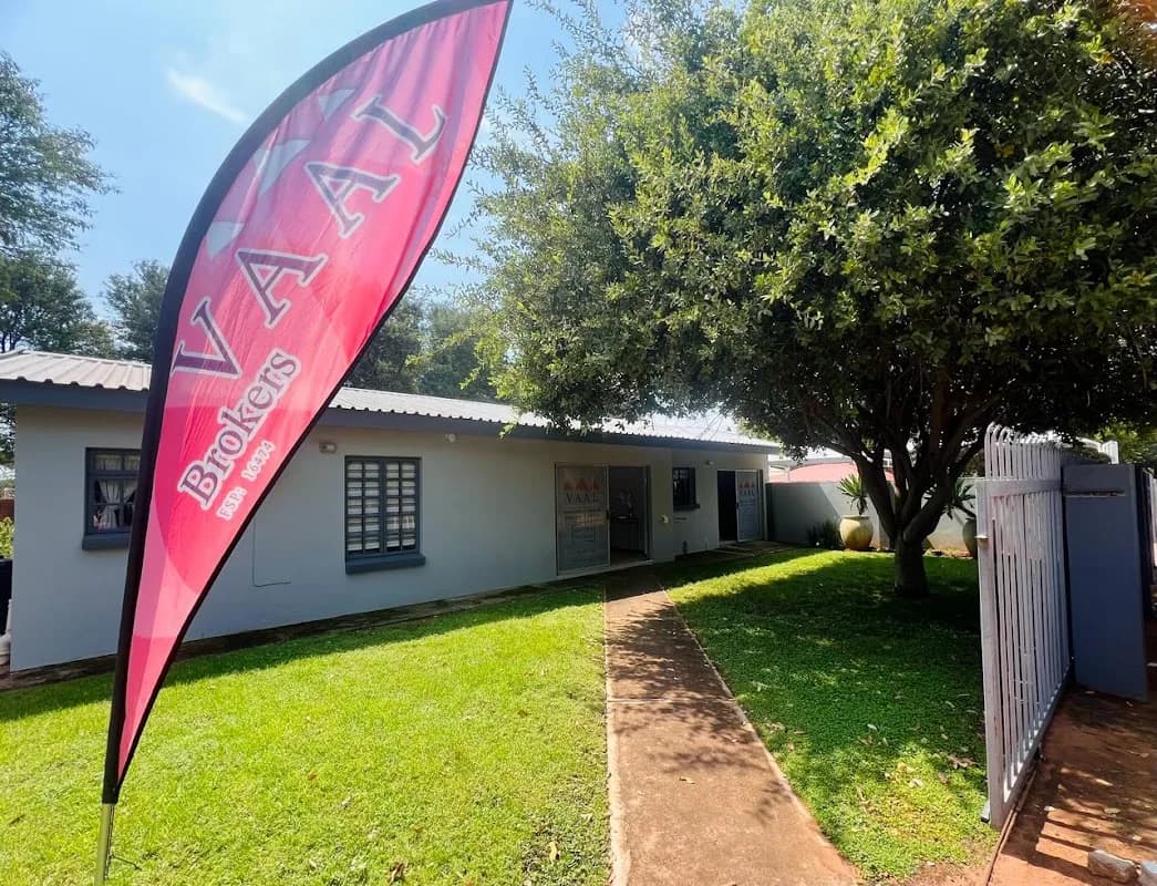 VAAL BROKERS (PTY) LTD in Lephalale CBD