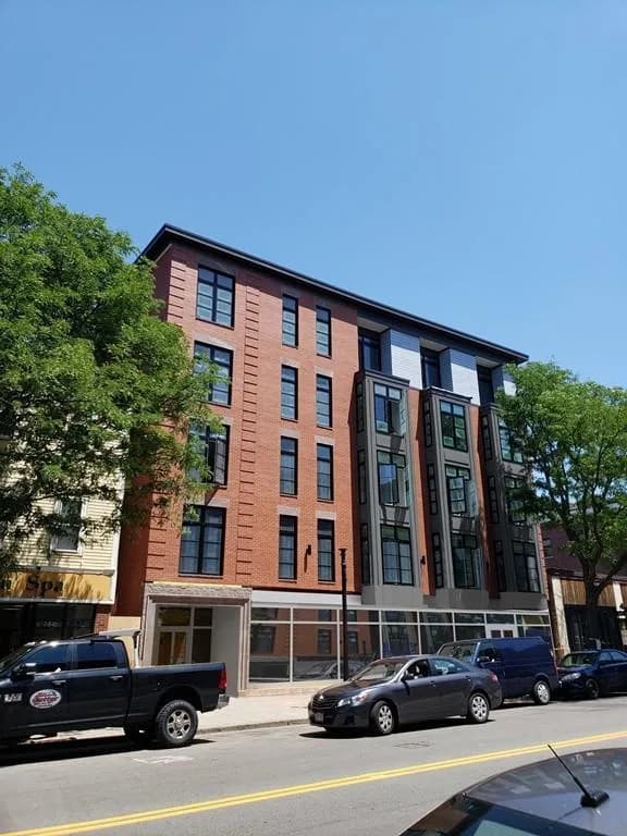 Jim Fitzgerald RE/MAX Realty Plus Broker/Owner in Seaport Innovation District
