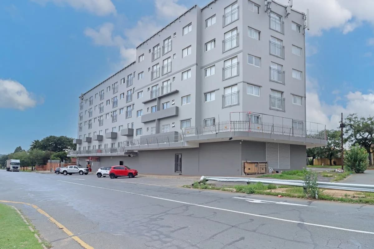 Westpoint Apartments - Roodepoort. in Florida