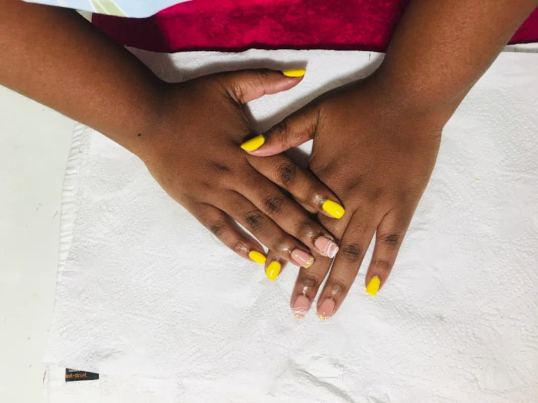 Ela Mhawu beauty bar in Kempton Park