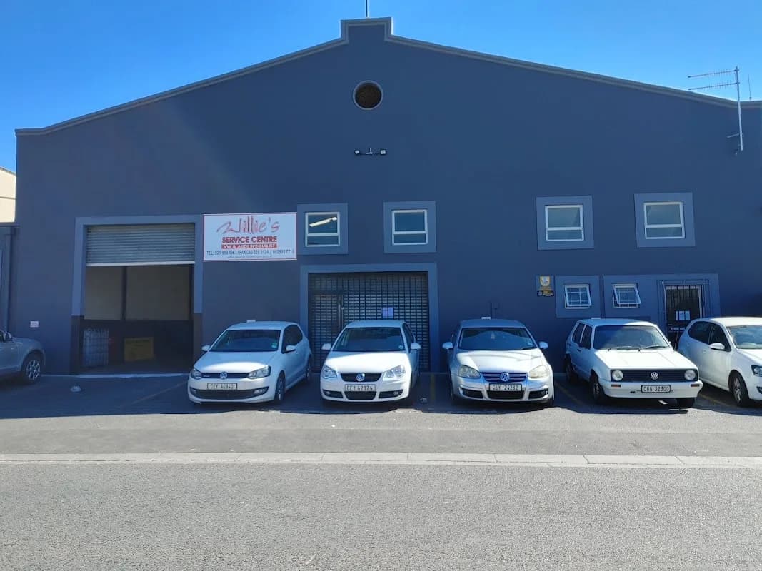Willie's Service Centre in Gordon's Bay