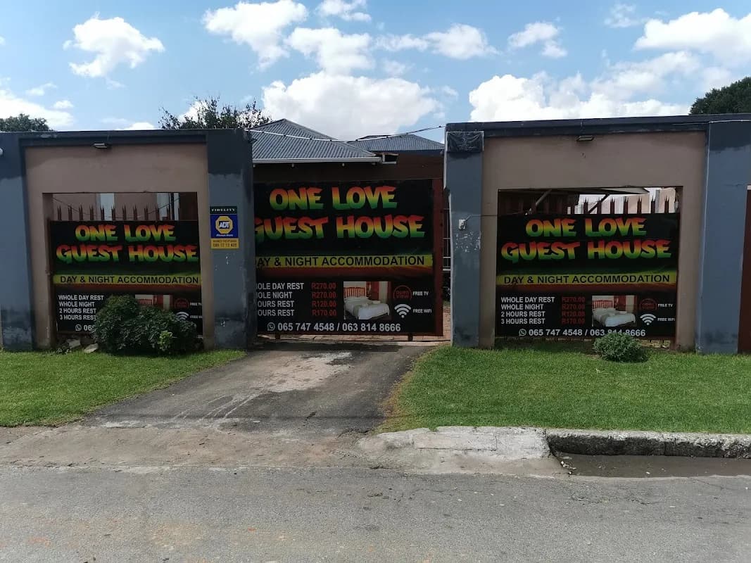 ONE LOVE GUEST HOUSE 121 6th STREET SPRINGS in Springs