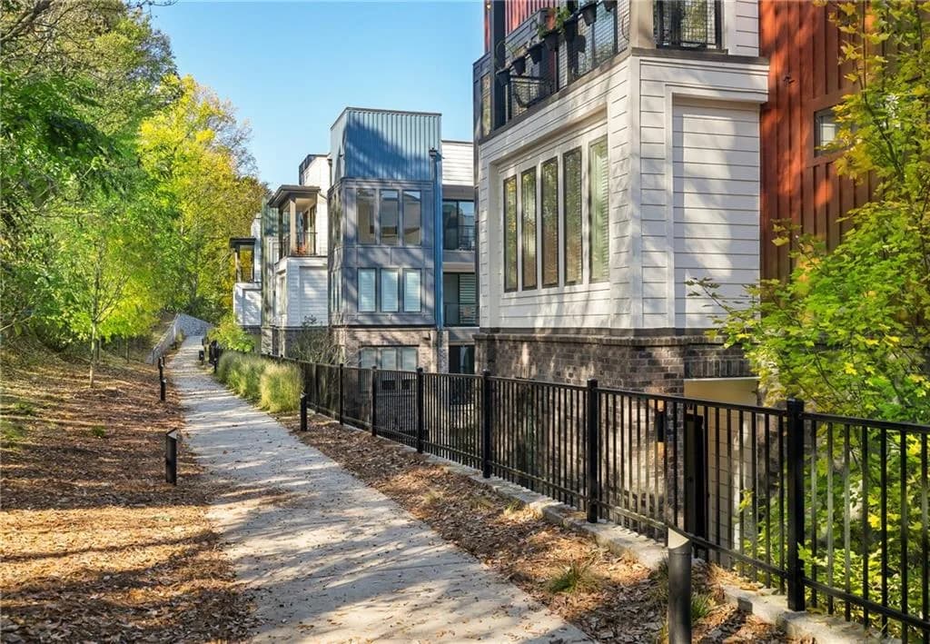 Keller Williams Realty Intown Atlanta: Paula Thomas in Inman Park / BeltLine
