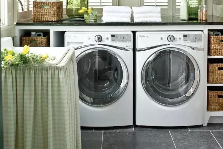 Philippo Laundry and dry cleaning service LTD . in Wumba