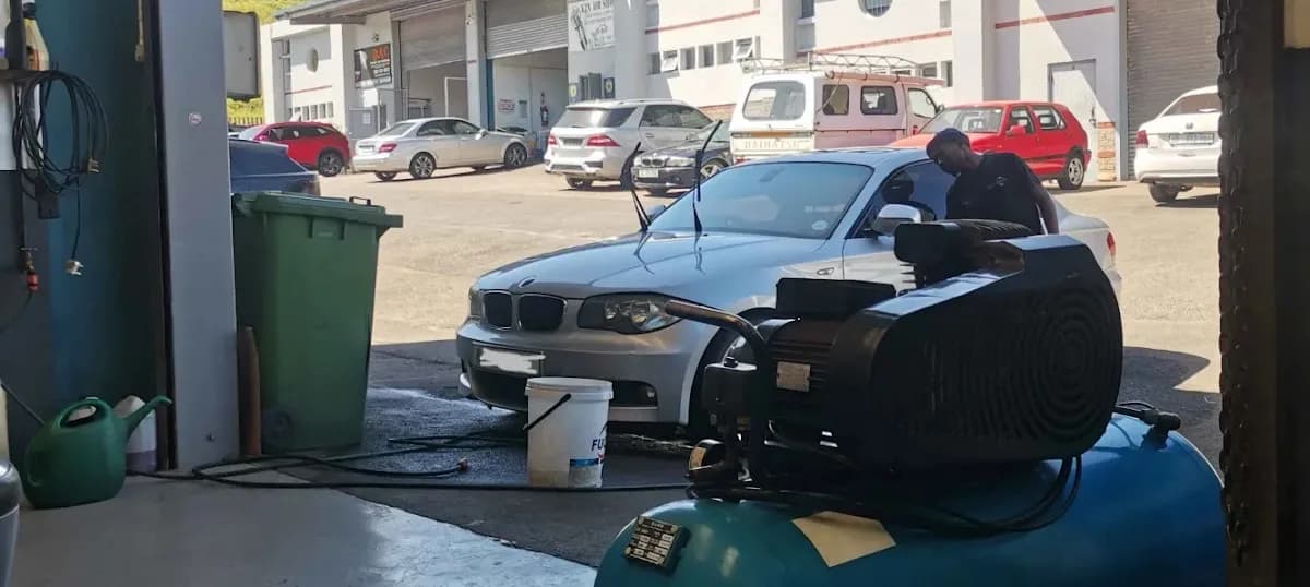 The Auto Clinic in La Lucia