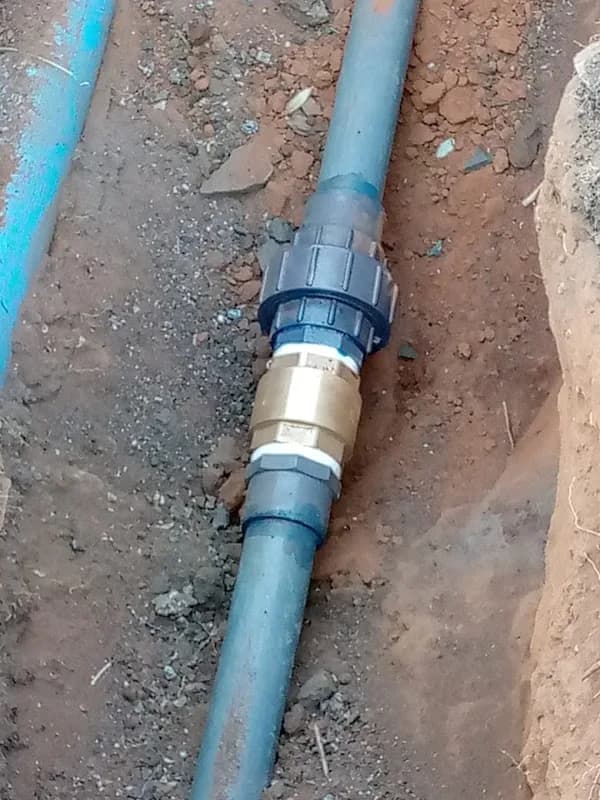 Favour plumbers and construction in Attridgeville