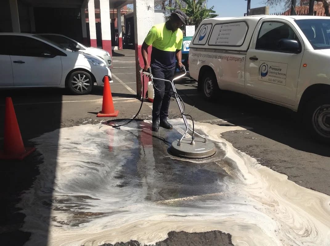 Pressure Cleaning Services in Craighall