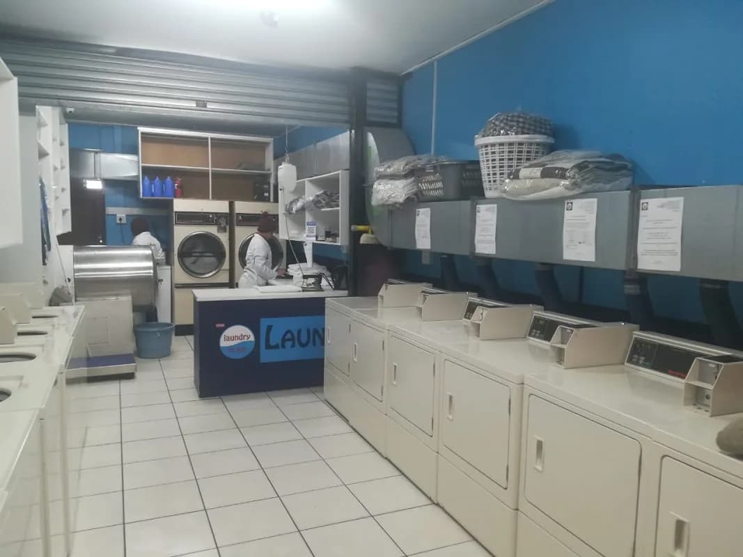 24 Hour Laundry Sonstraal in Durbanville