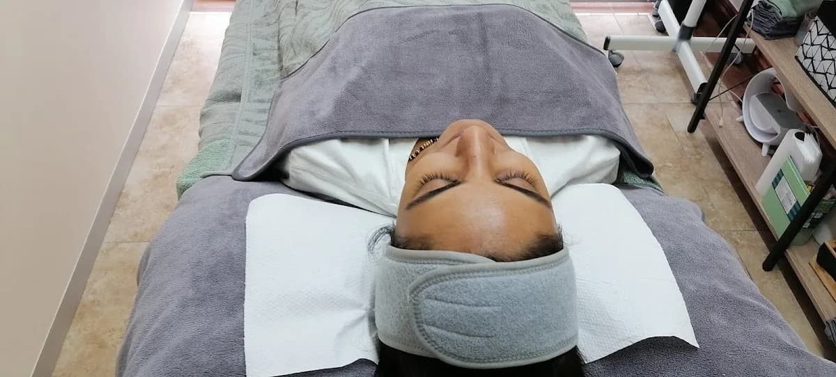THUL'S BEAUTY STUDIO in Westville