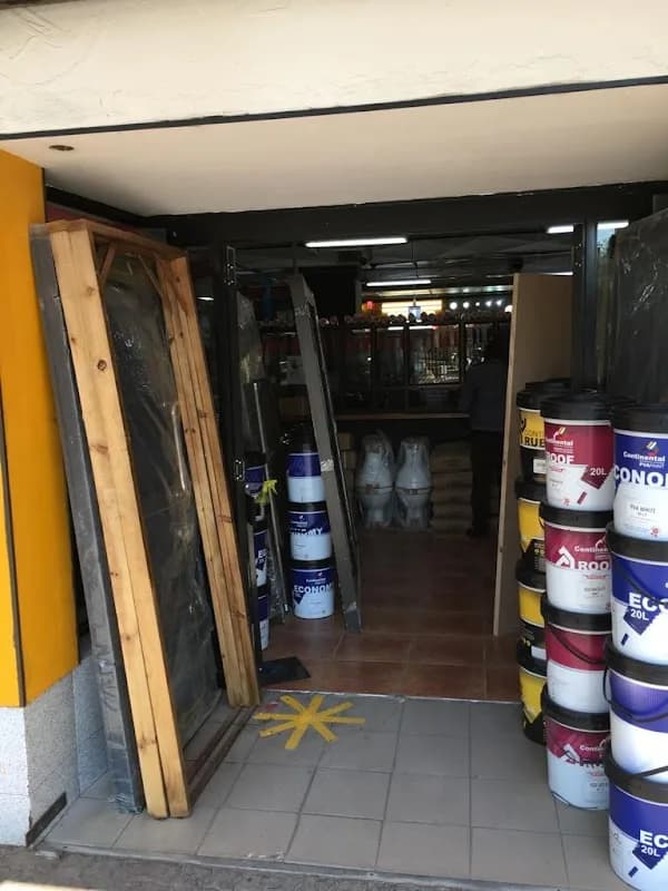 G&G Builders corner in Boksburg CBD
