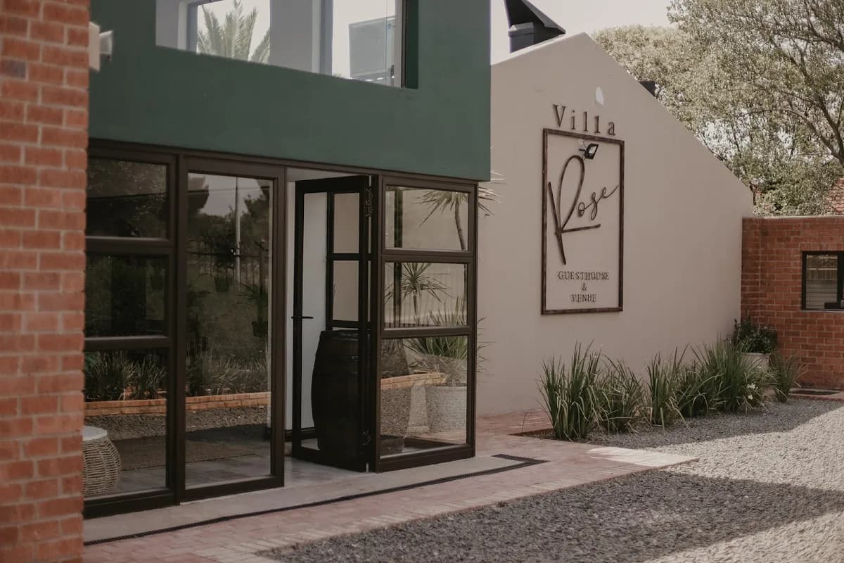 Villa Rose Guesthouse & Venue in Langenhoven Park