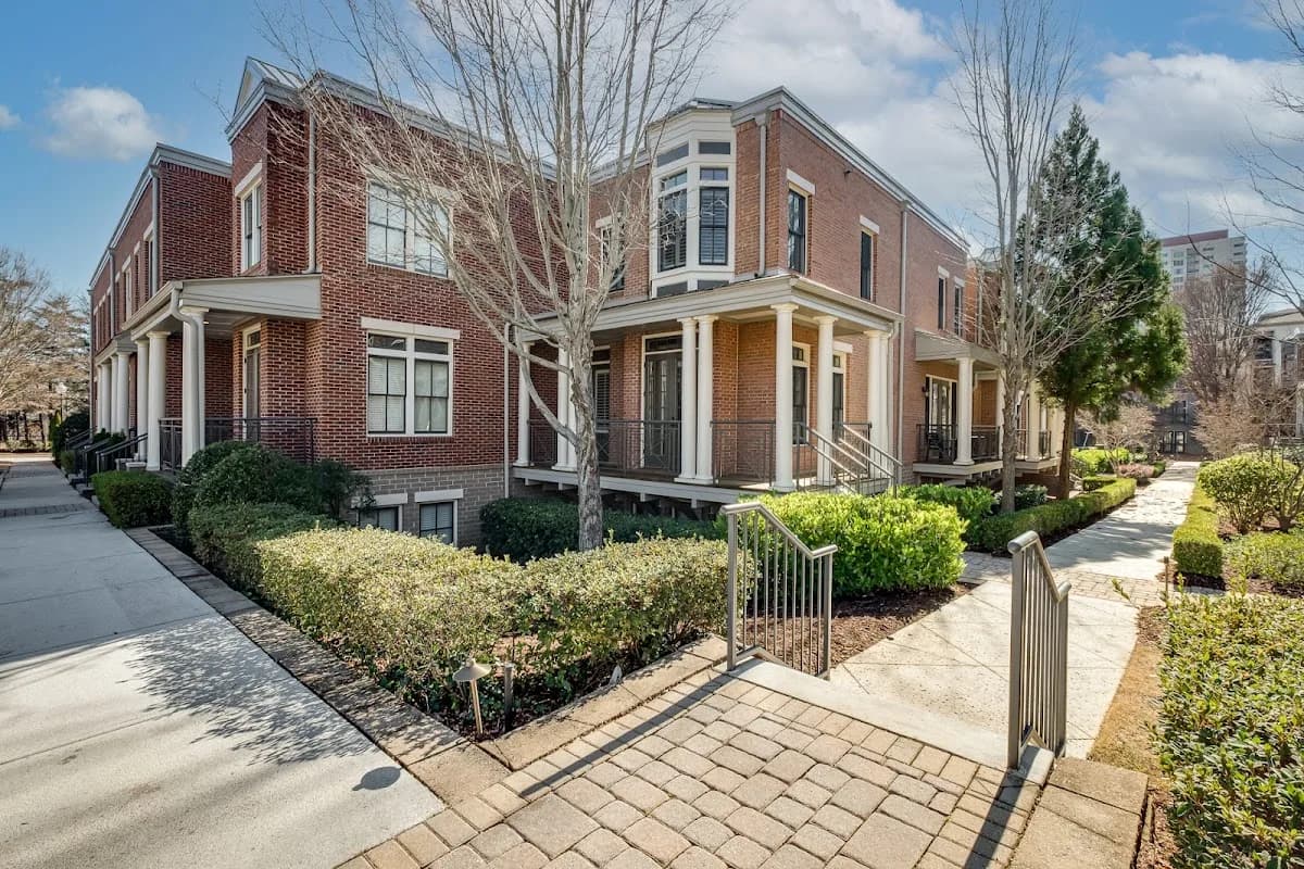 Elements Real Estate Atlanta in Downtown Atlanta