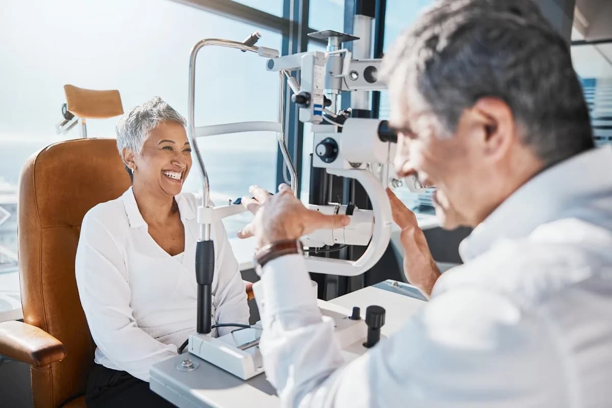 THE EYE SURGERY in Camps Bay