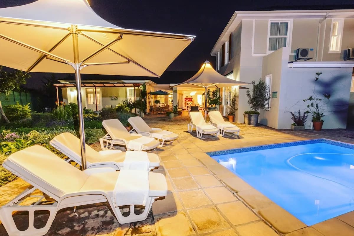 Waterstone Lodge in Strand