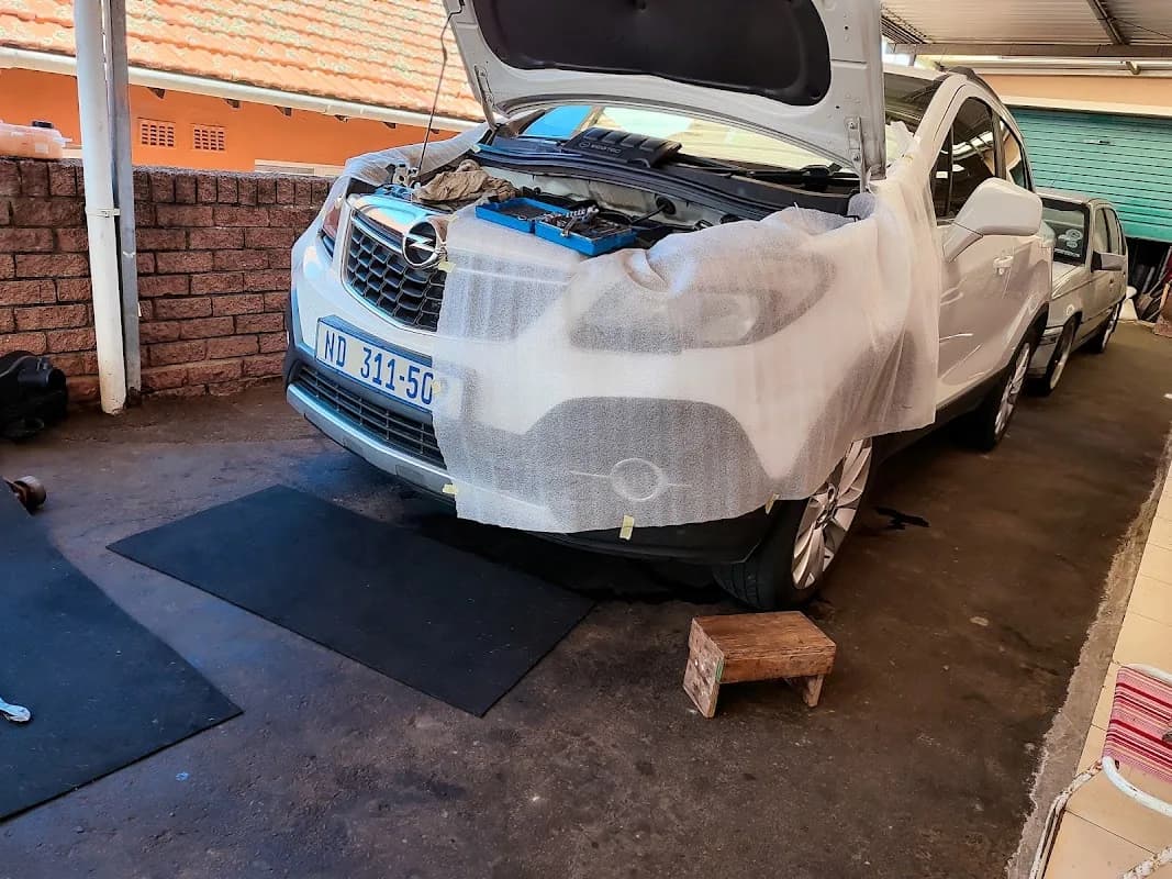 Dr Benis Auto in Chatsworth
