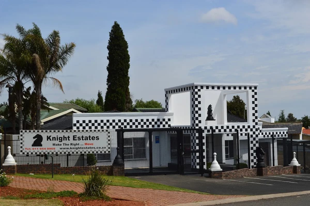 Knight Estates Noordheuwel in Krugersdorp CBD