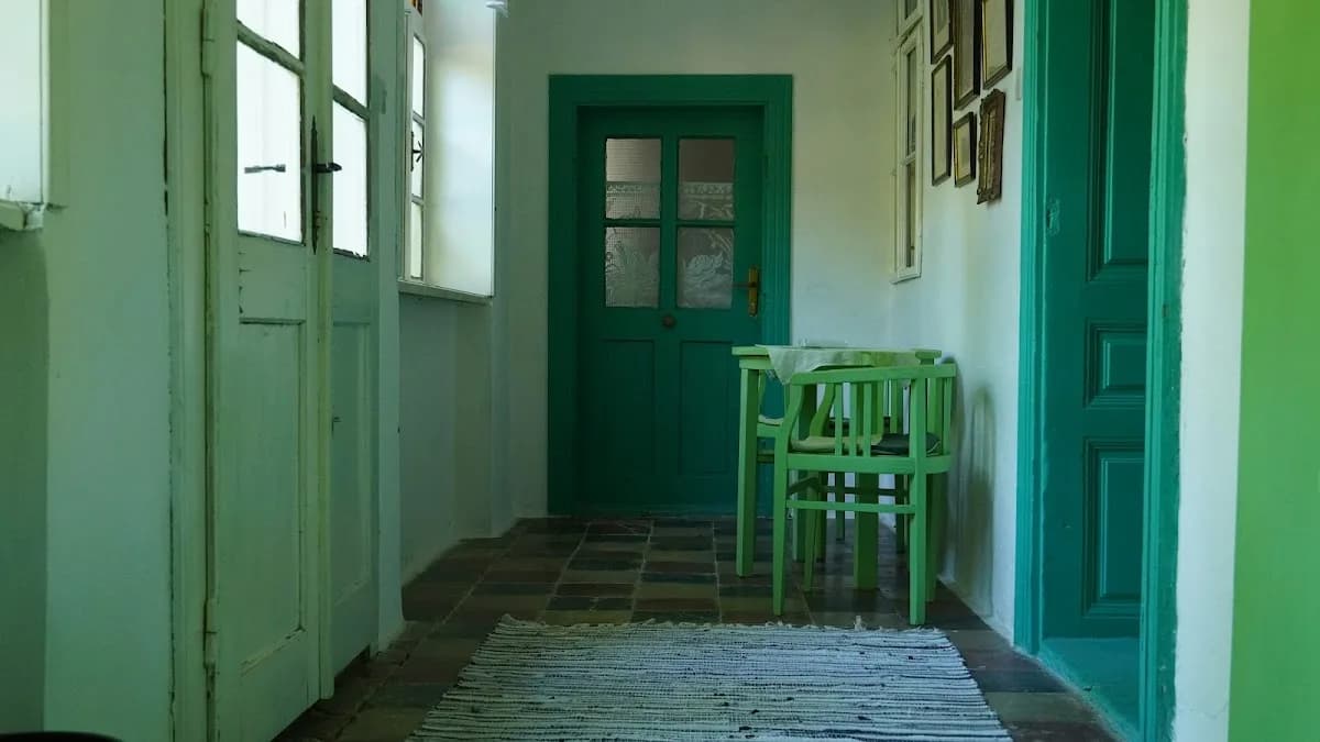 Cardinal Guest House in Attridgeville