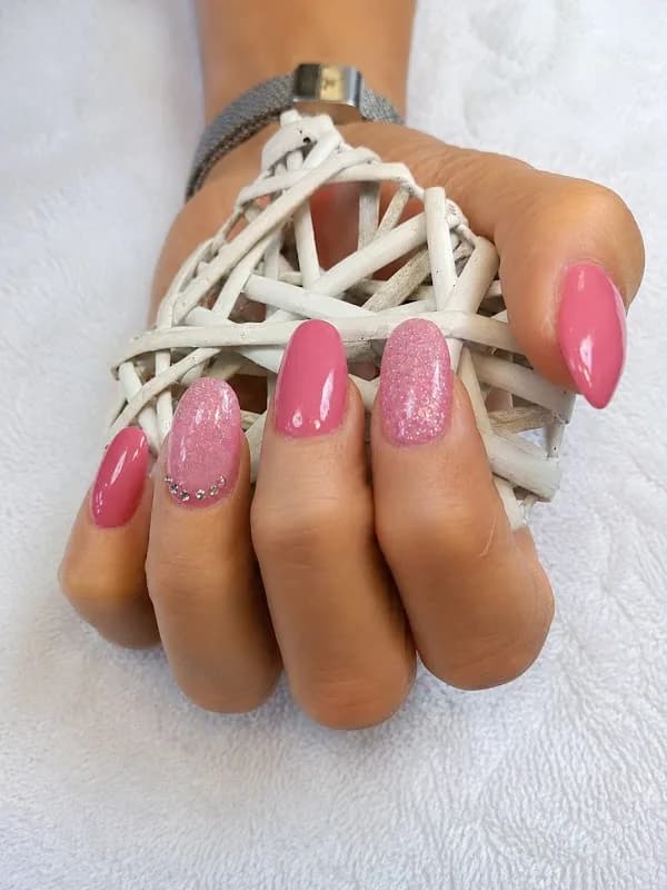 Hollywood Nail Bar in Brits Central