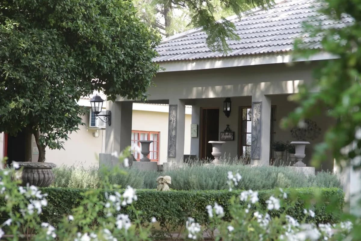 Farmhouse Lodge in Newcastle CBD