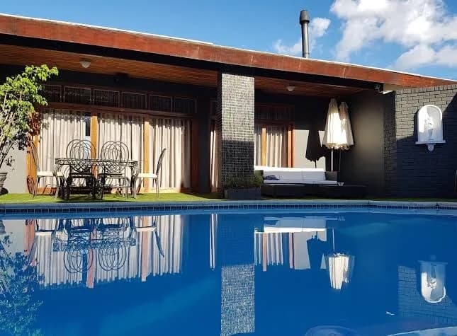 'Queenslin Guesthouse -Paarl in Paarl CBD