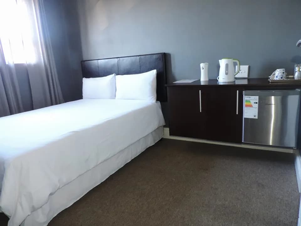 Sondela b&b in Mitchells Plain