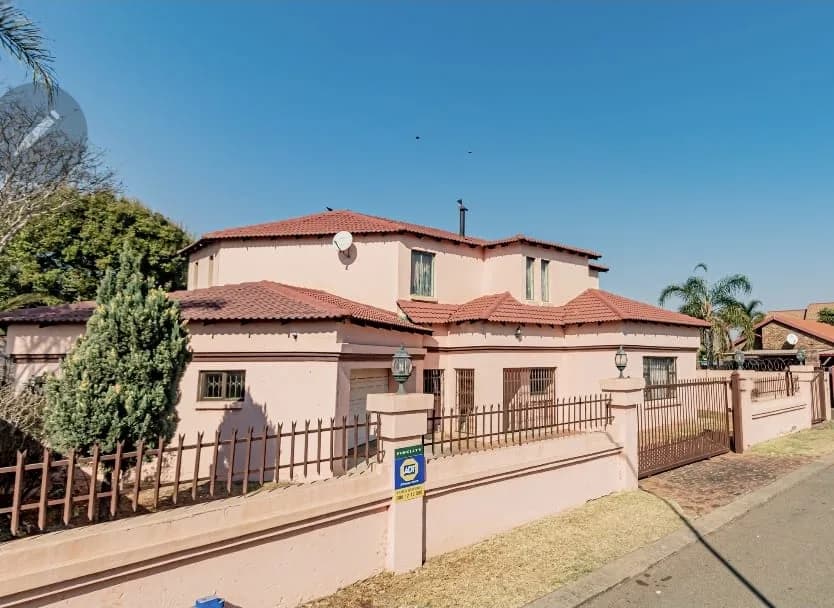 Precious Gold Properties- Centurion in Centurion CBD