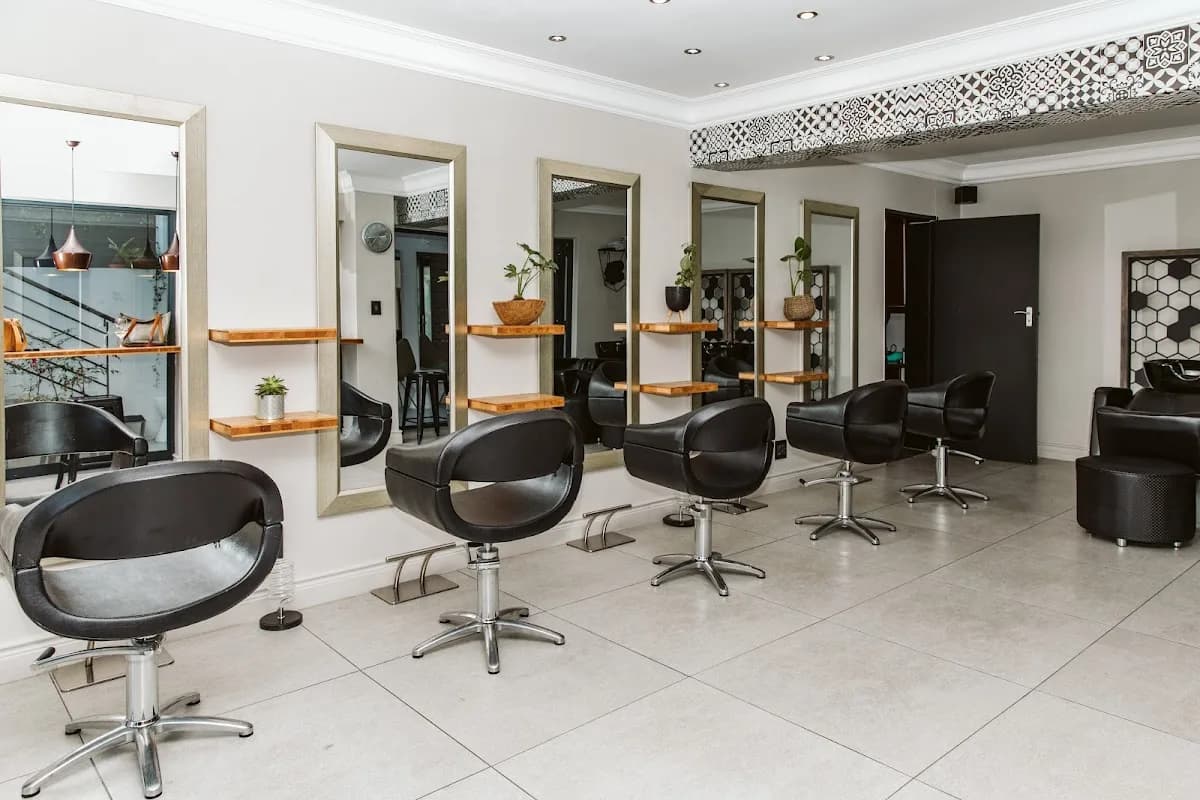 Crown and Glory - Hair and Beauty in Bellville