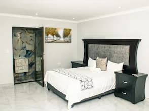 Silver Lake Lodge Rustenburg in Rustenburg CBD