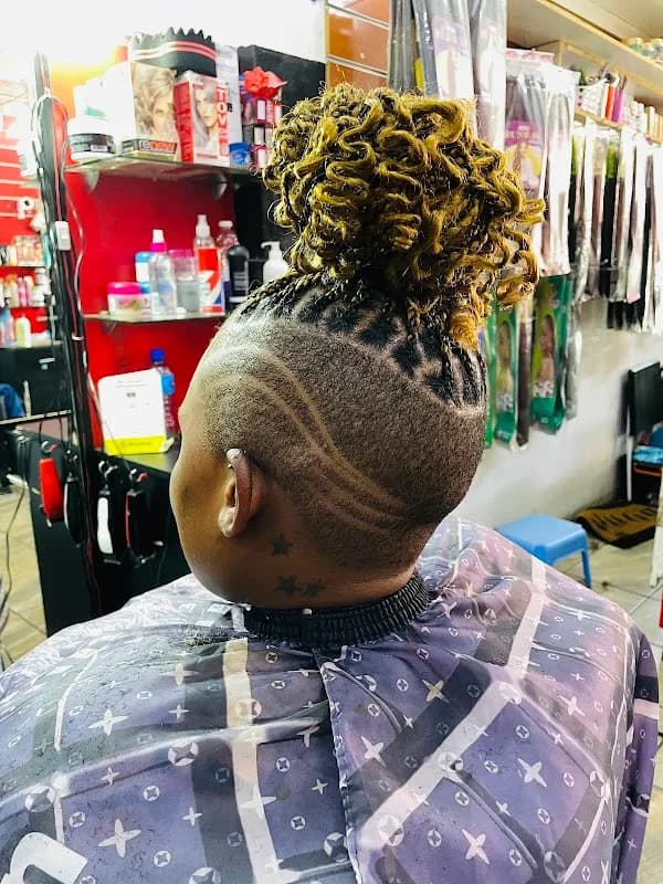 Brathahood barbershop in Florida