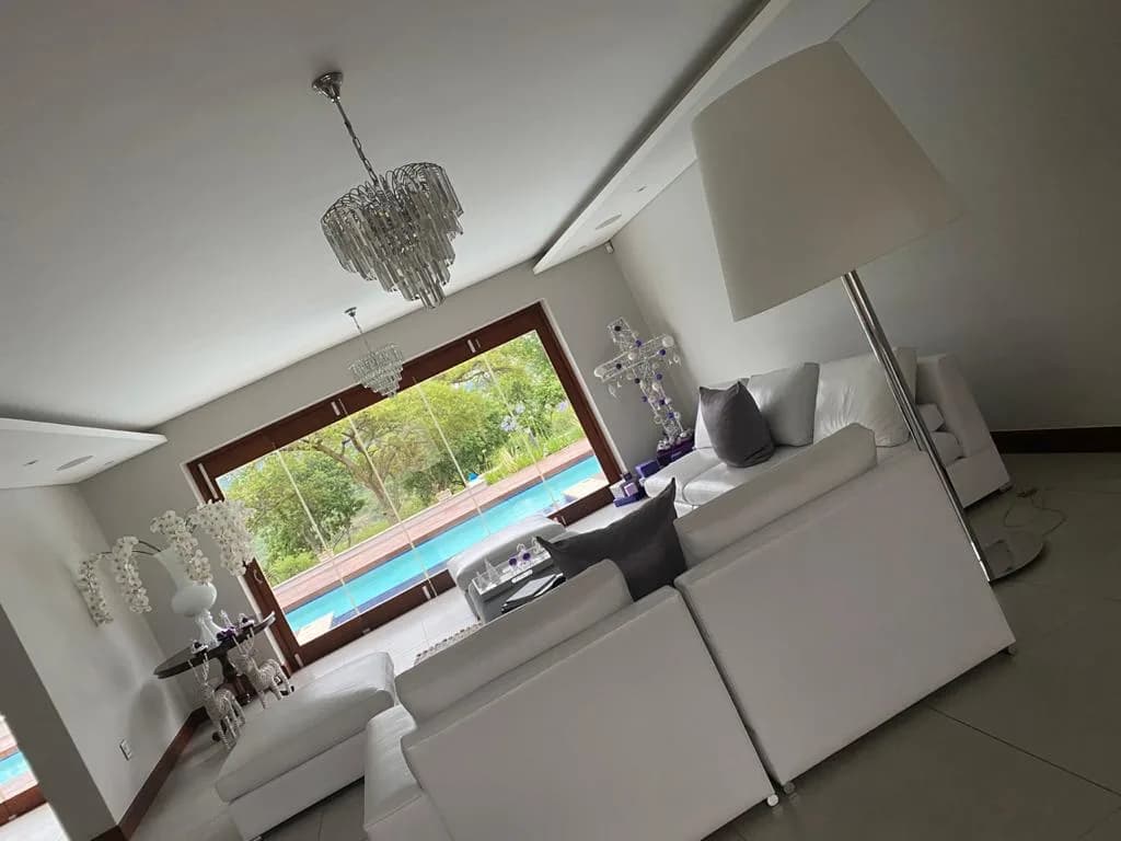 Casmo Decor,Flooring,Blinds in Nelspruit CBD