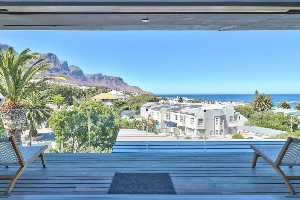 Camps Bay Apartments in Camps Bay
