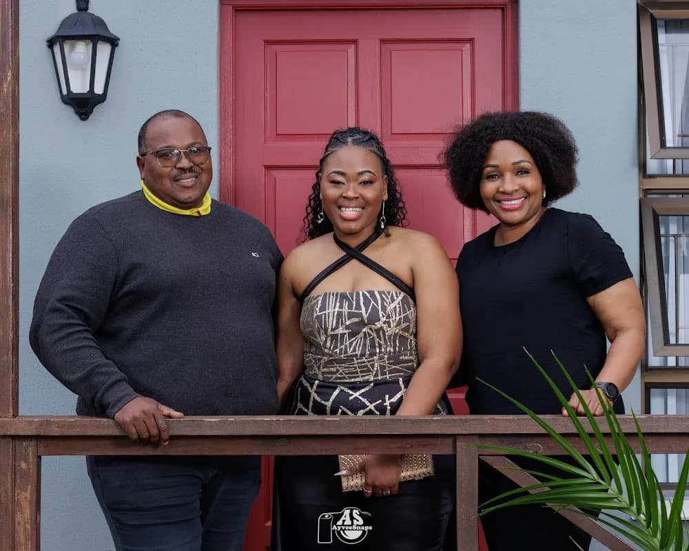 Ayvee Snaps in East London CBD