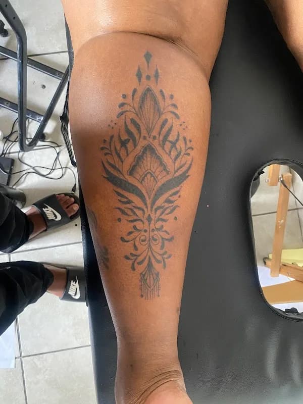 Bluepoint tattoos and piercings in Seshego