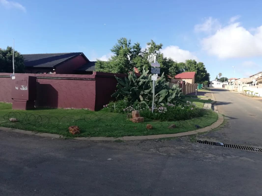 Maoto Guest House Tembisa in Birch Acres