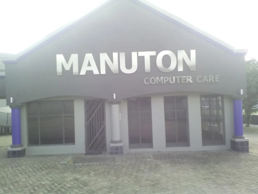 Manuton Computer Care CC in Parkrand