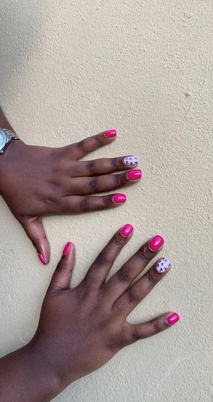Tsilee Nails in Langa