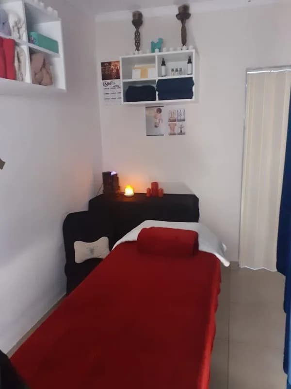 Healing Hands in Chatsworth