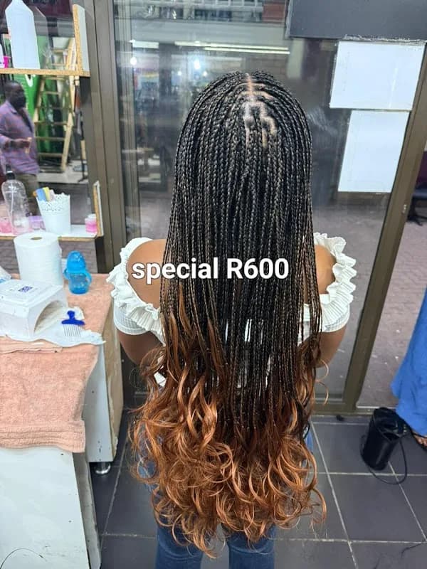 Juju Hair Braamfontein Salon in Braamfontein