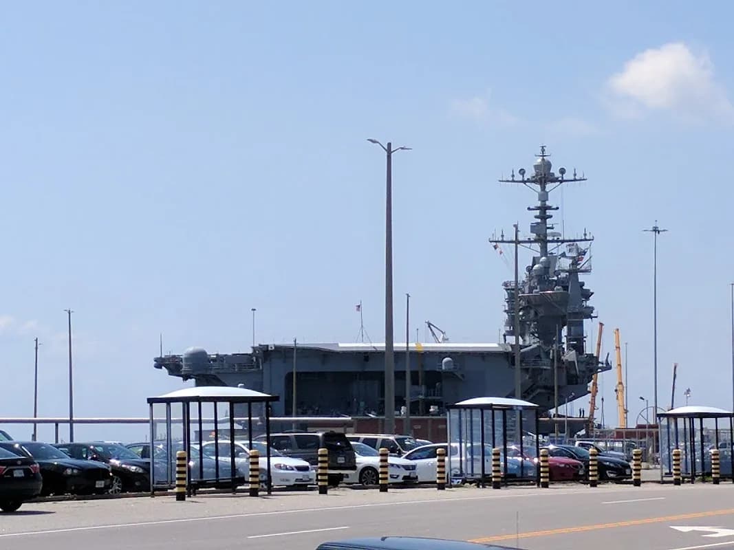 Naval Station Norfolk Bus Tours in Norfolk / Naval Station