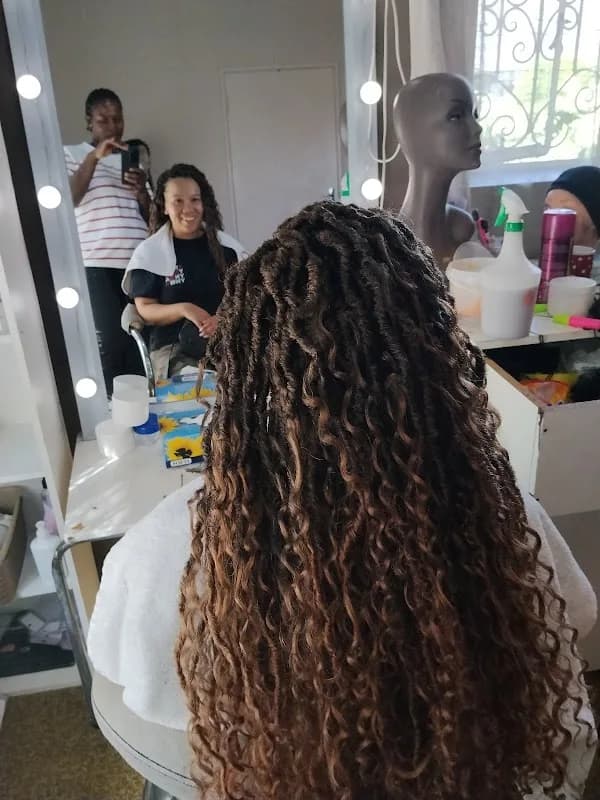 HOUSE OF GRACE BEAUTY SALON in Randburg