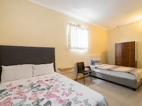 Hasate Guest House, 10 Flourenc street Oakdale Belliville and 4 st james street Oakdale Belliville Cape Town south Africa in Bellville