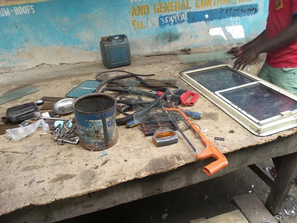 Kunfad Aluminium & Glass Machant in Kosofe