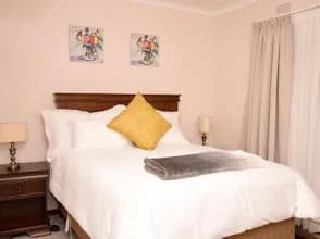 Vinolux Guest House in Mthatha CBD