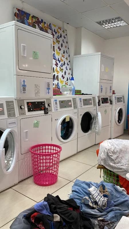 Pier 14 Laundromat - self service in Gqeberha CBD