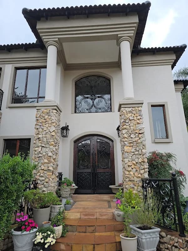 Listing Doors in Faerie Glen