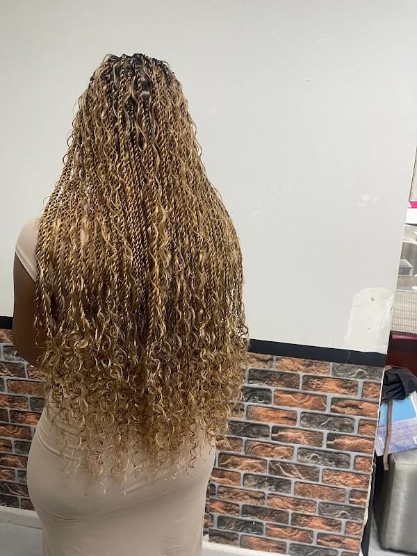 D Nails and Hair Salon Kenilworth in Kenilworth
