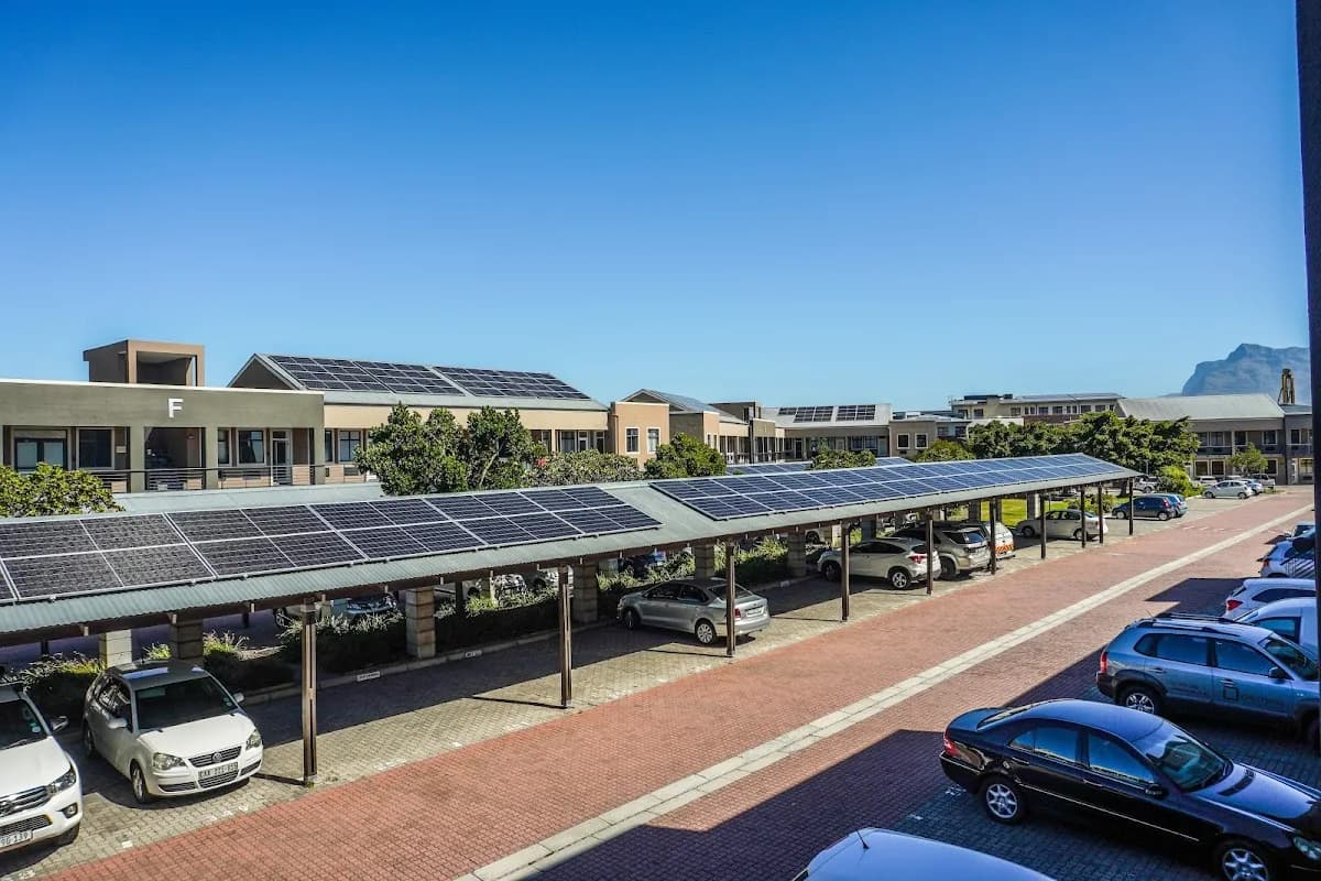 Vermaak Properties in Langa