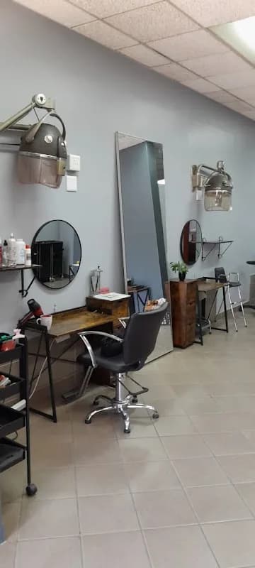 97 Barber Shop in The Moot